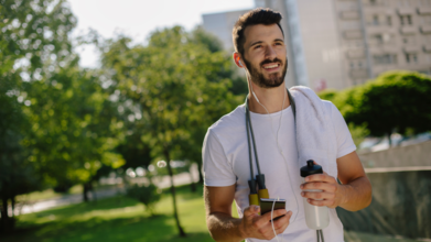 Casting silhouette homme entre 26 et 36 ans pour tournage série TF1