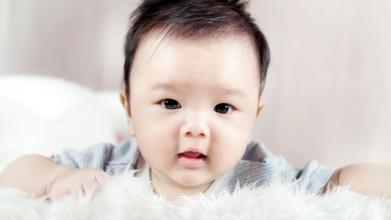 Casting bébé d'origine asiatique âgé de 1 mois à 2 ans pour tournage série avec Tomer Sisley