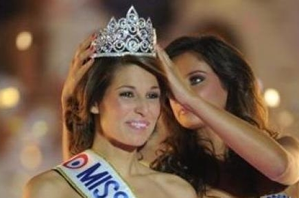 Laury Thilleman : Miss France 2011!