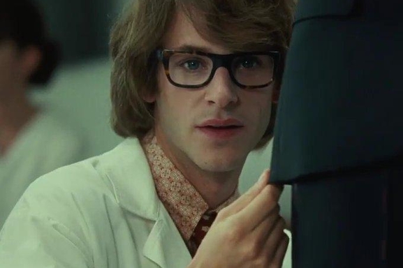 Gaspard Ulliel, un Saint Laurent  produit par EuropaCorp au cinéma le 24 septembre, à voir!