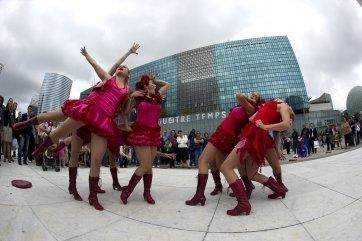 La Défense Tours Circus ! Festival des arts de la rue le 6-7-8 septembre 2012